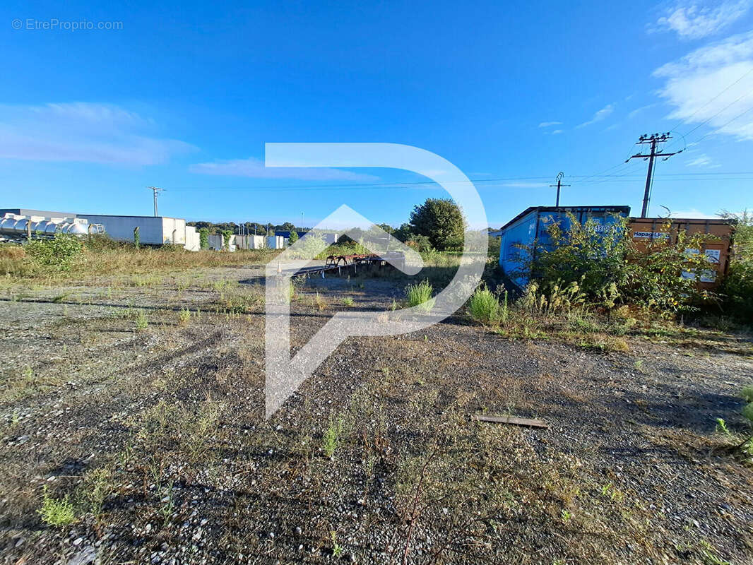Hangar industriel LACQ 880 m² - photo 11