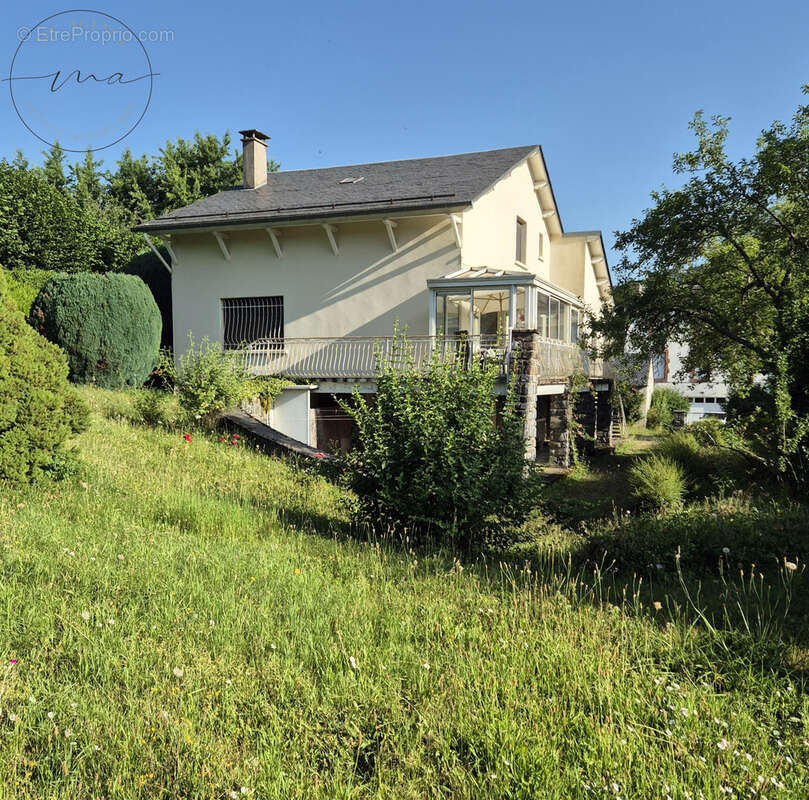 Maison à LACAUNE