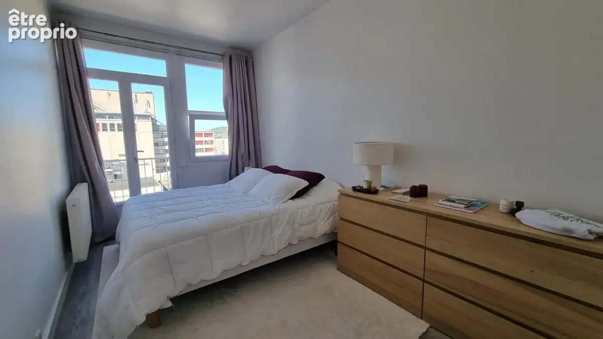 Appartement à vendre - Rouen Centre - 69,52 m² - 2 chambres - 3 balcons - Dernier étage - photo 8