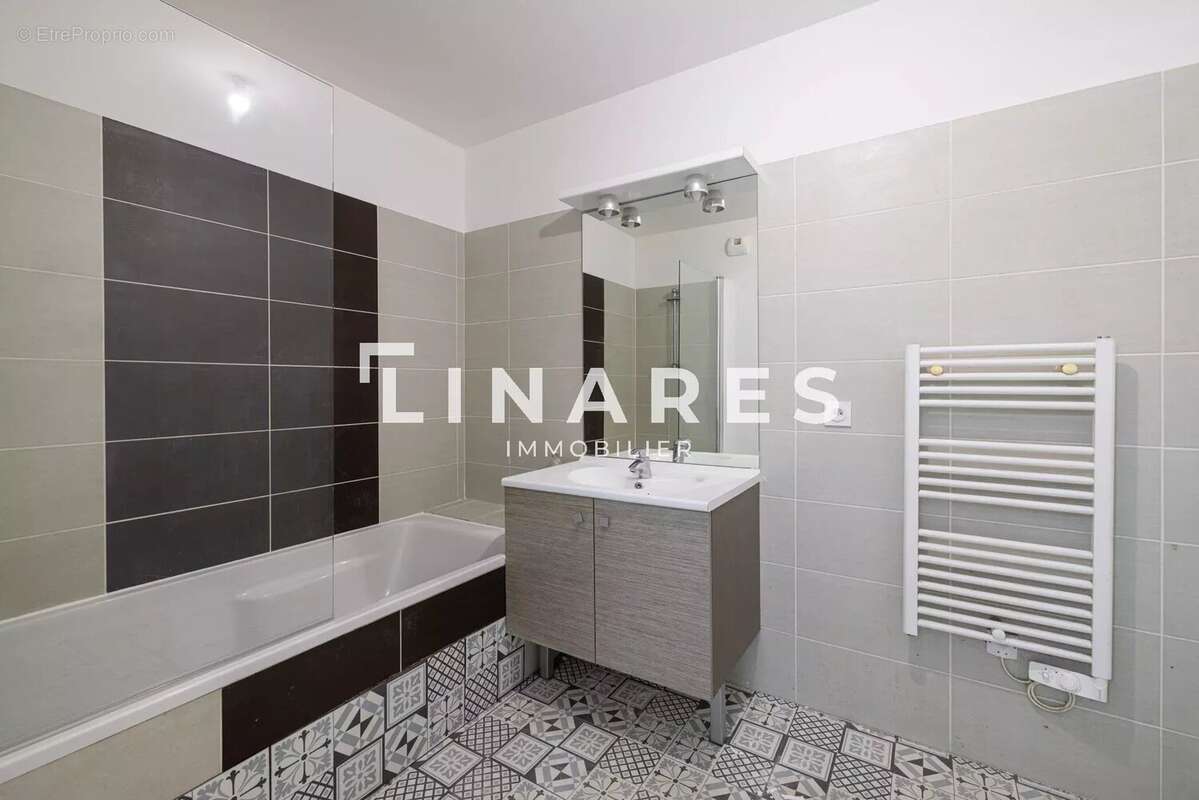 Appartement à AIX-EN-PROVENCE