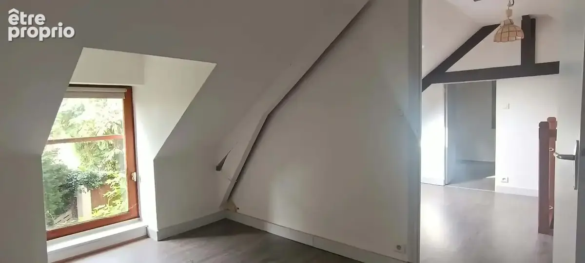 Maison en pierre avec garage - photo 10