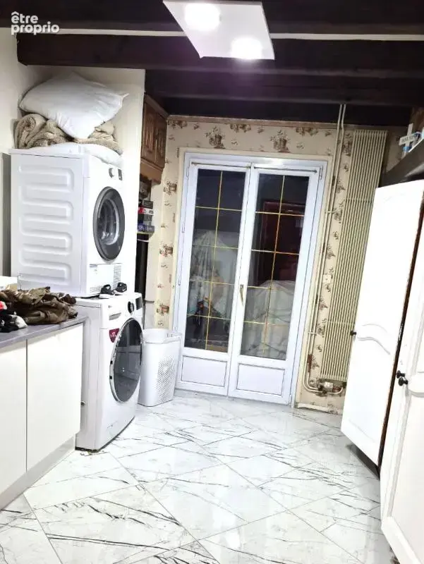 Belle Maison Individuelle ou Propriété Contemporaine avec sa Piscine de 141 m² Rénovée et à Façonner selon vos envies à plus de  - photo 14