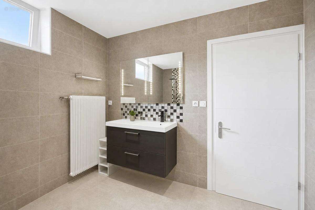 Maison de 8 pièces de 218 m² à Ingwiller - photo 13