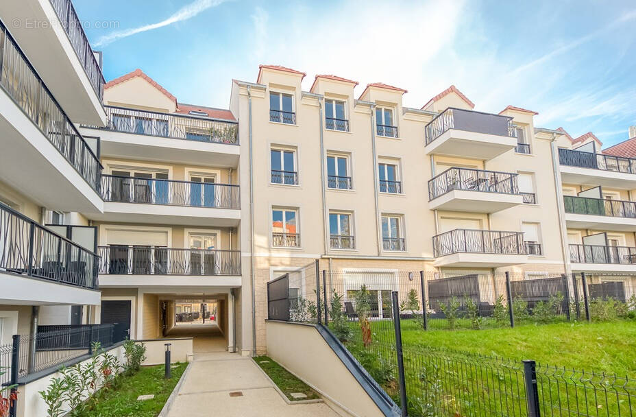 Appartement à OZOIR-LA-FERRIERE