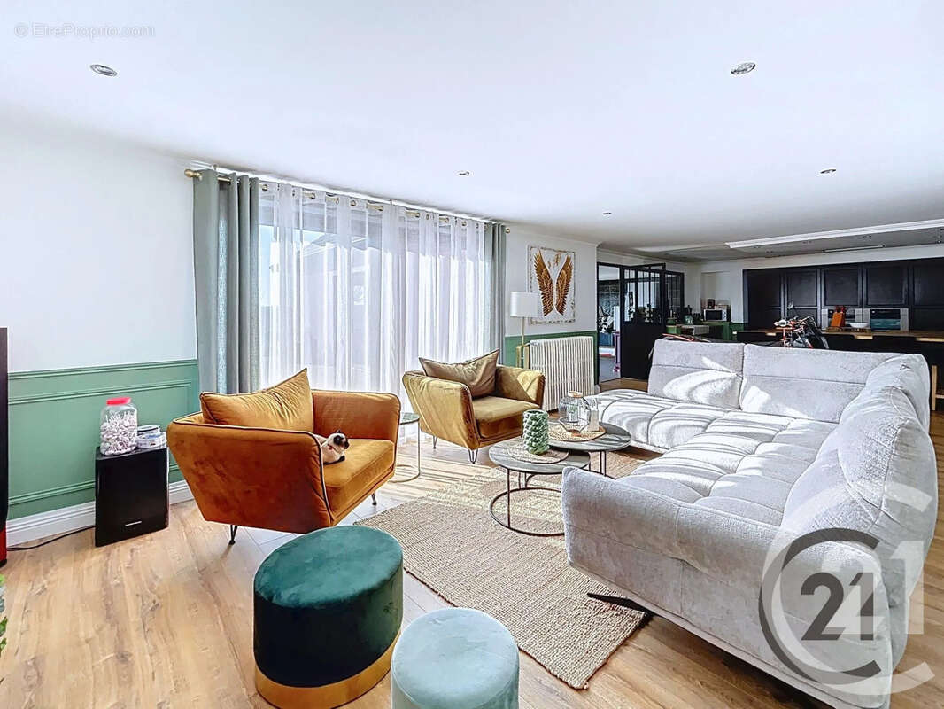 Maison 252 m² à Ruvigny  - photo 7
