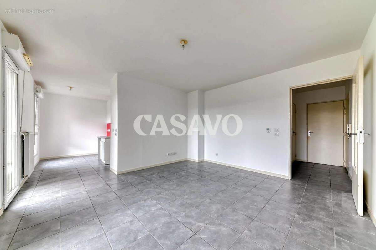 Appartement à DECINES-CHARPIEU
