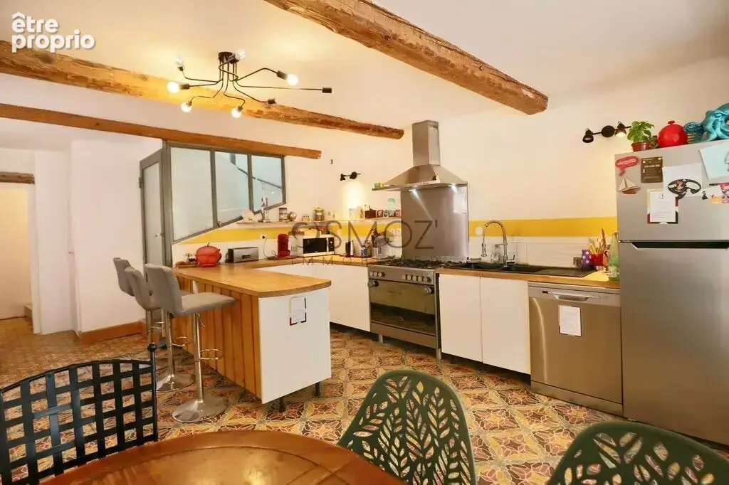 Maison vigneronne de 195 m2 avec cours, terrasses, grange à Séri - photo 7