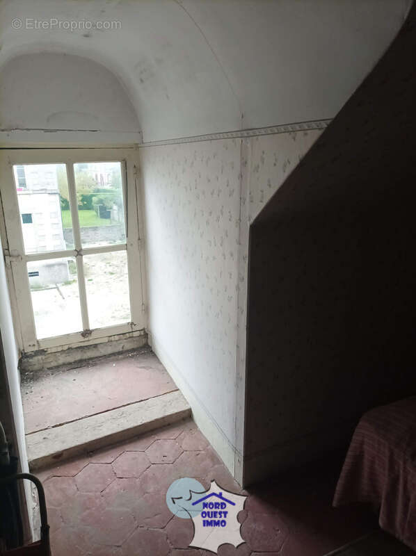 Maison à COUTERNE