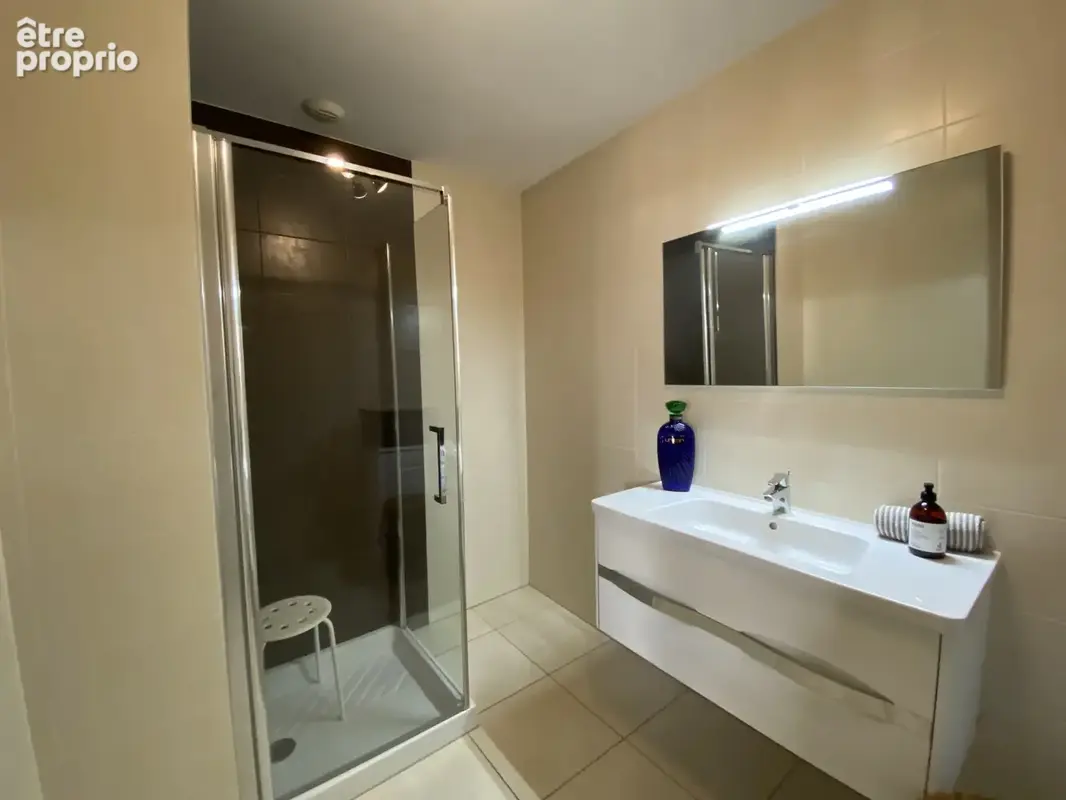 Appartement F2 au dernier étage avec balcon, garage et ascenseur - photo 7