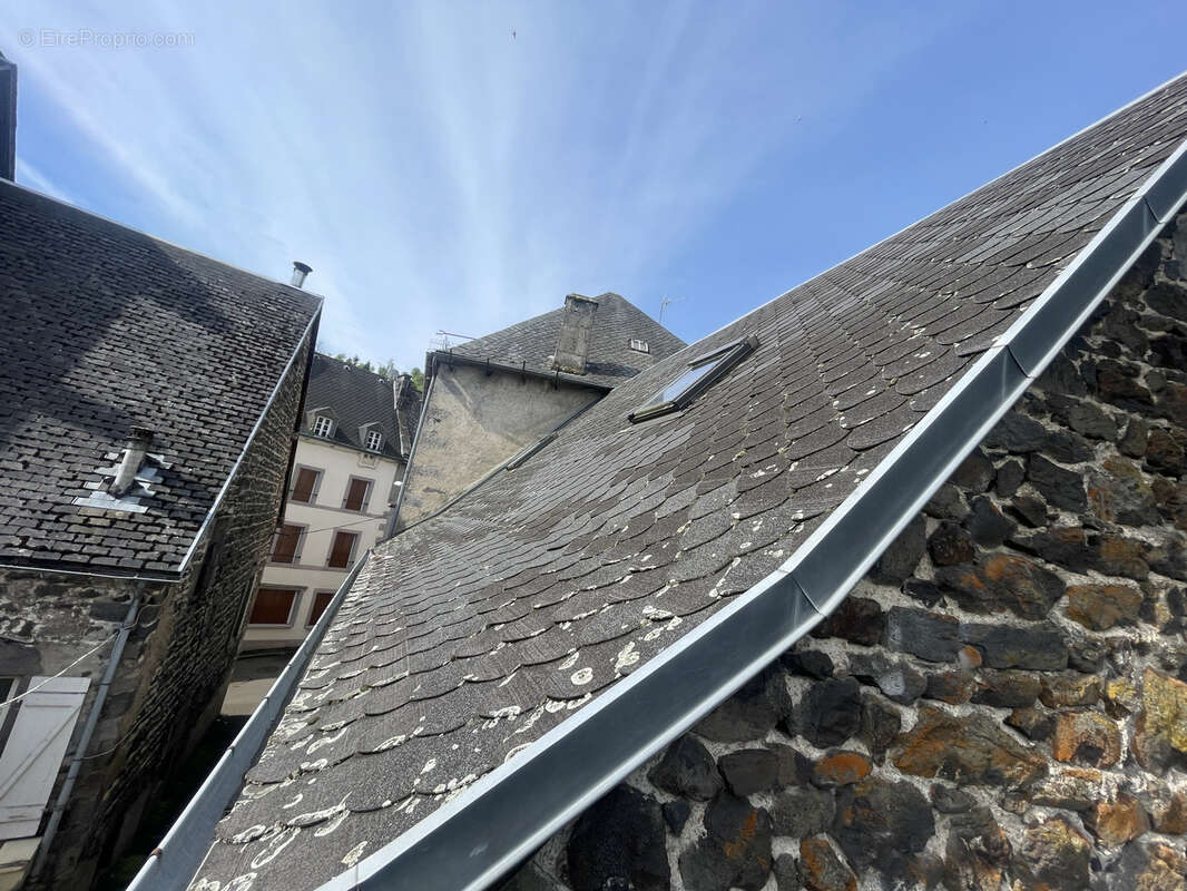Appartement à ROCHEFORT-MONTAGNE