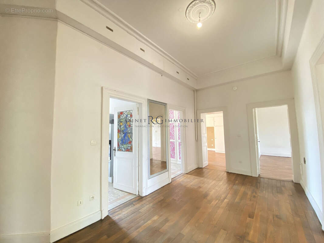 Commerce 257 m² à Metz  - photo 3