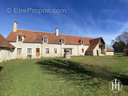 Maison à CHARENTON-DU-CHER