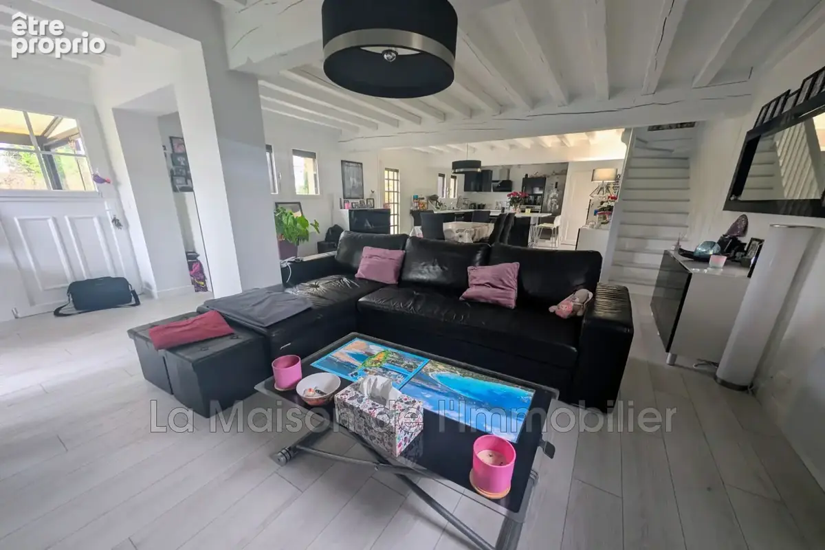 Maison 5 pièces 122 m² à vendre à Tourville-La-Riviere (76410) - photo 2
