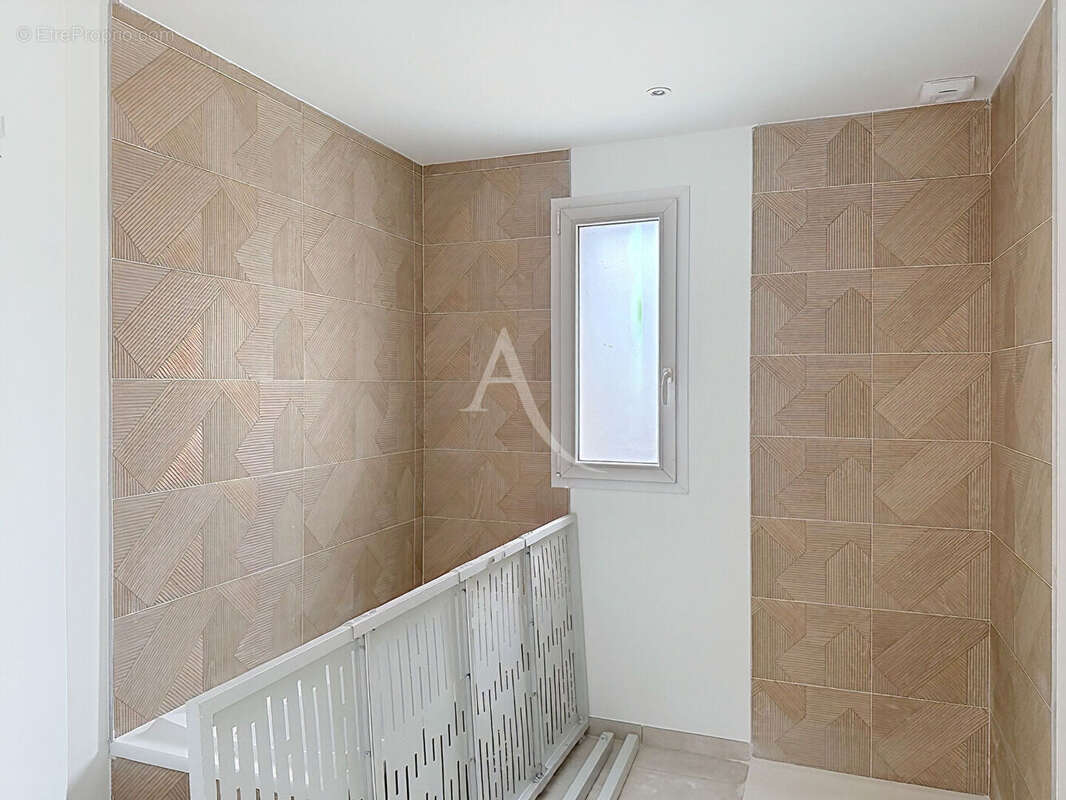 Maison Les Ponts De Ce 6 pièce(s) - photo 5