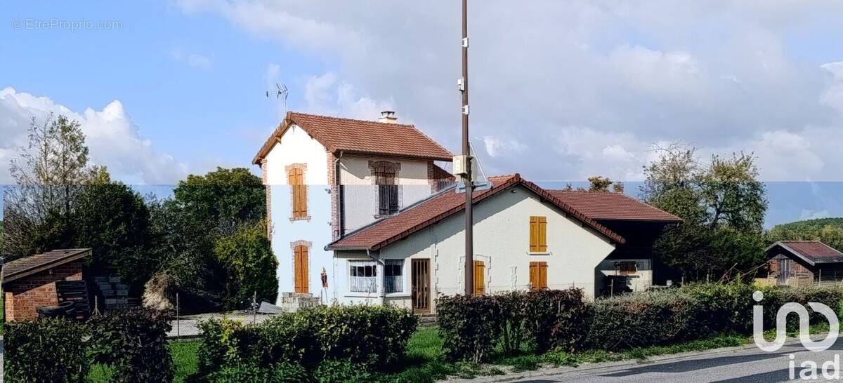 Photo 1 - Maison à SAINT-REMY-EN-BOUZEMONT-SAINT-GENEST-ET-ISSON