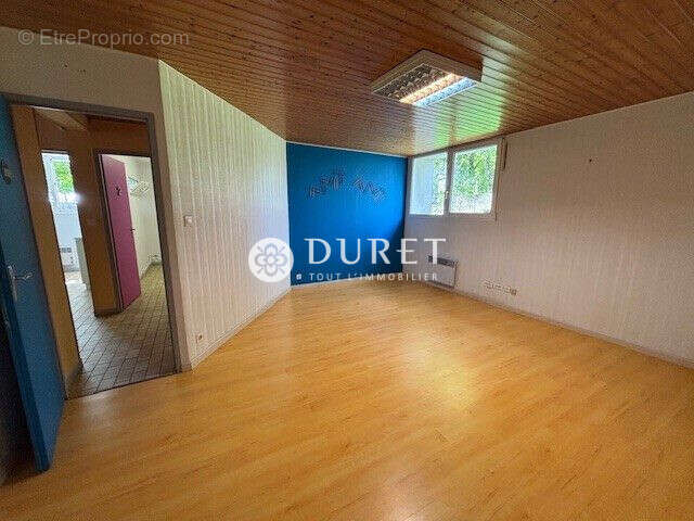 Commerce à LA CHATAIGNERAIE