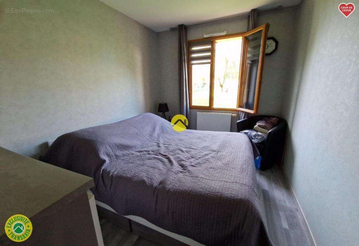 Maison à LA GUERCHE-SUR-L&#039;AUBOIS