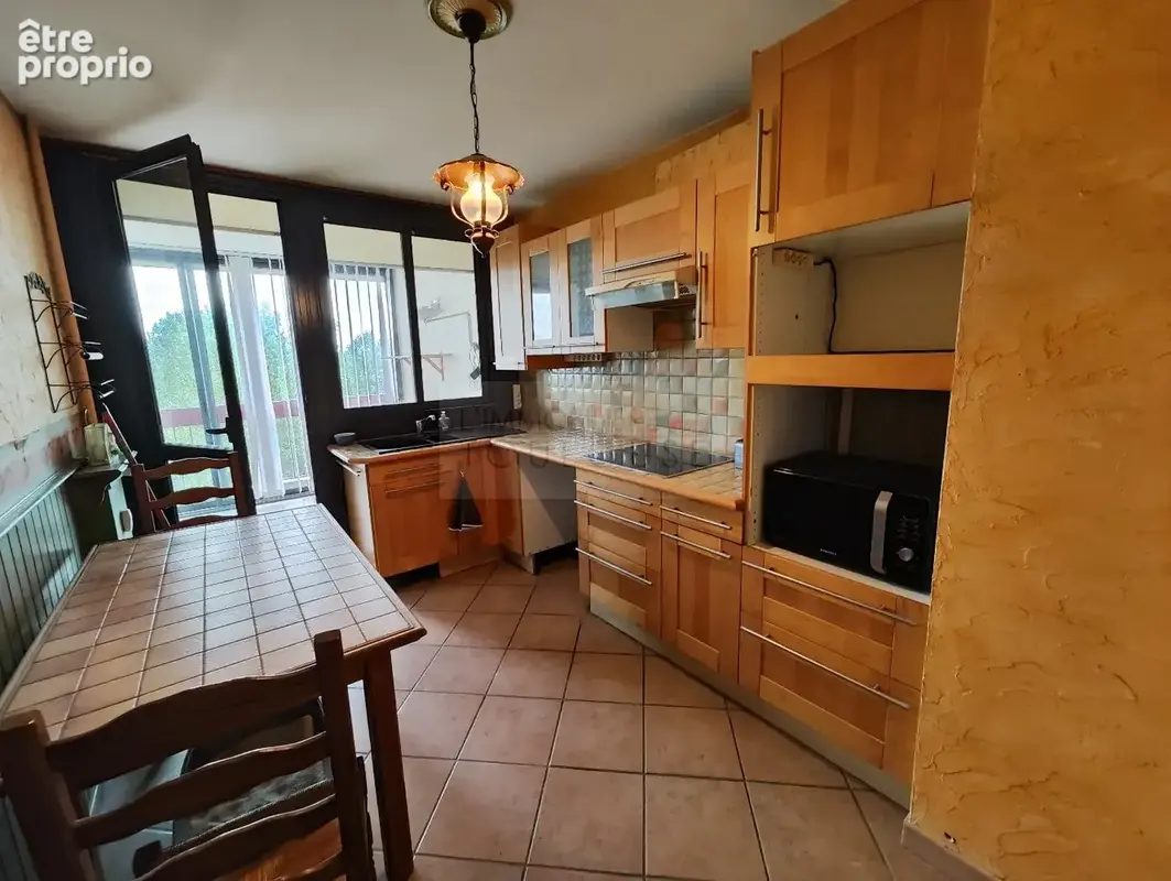 Appartement T4  84 m² - Balcon et Loggia  Vue Pyrénées - photo 2