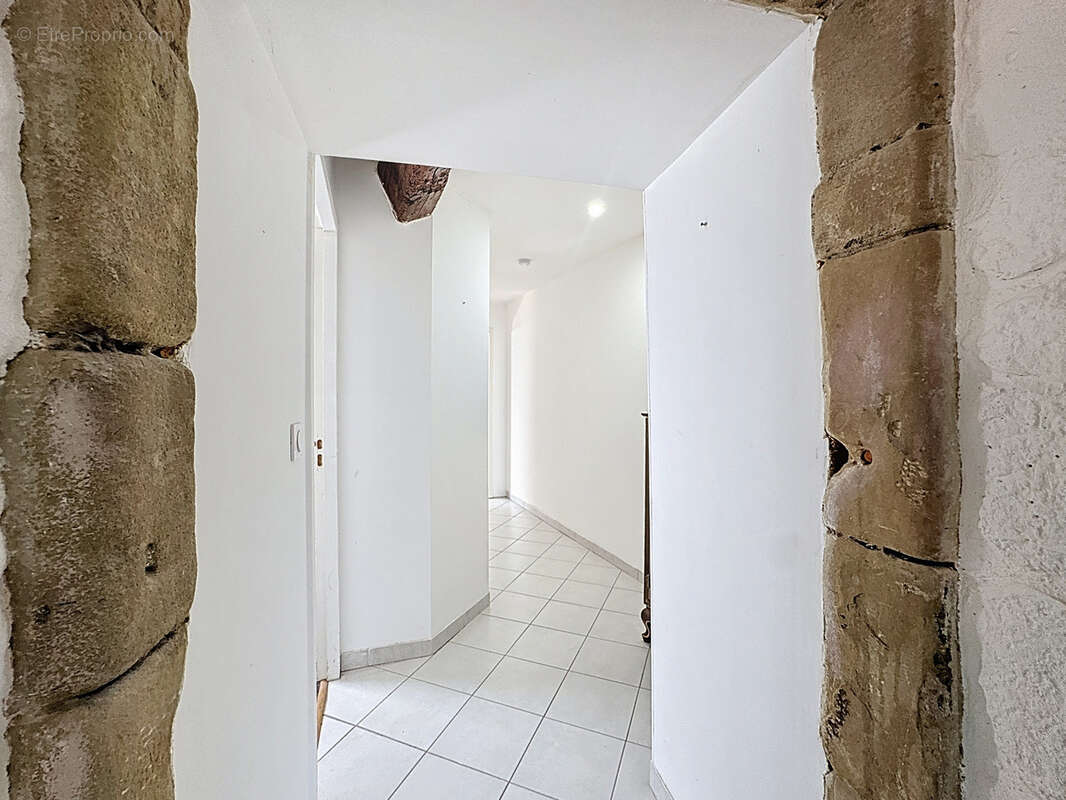 Appartement à MOIRANS