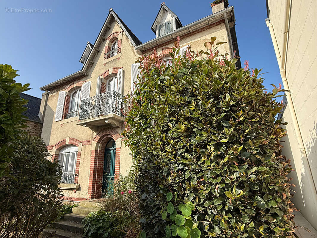 Maison à SAINT-POL-DE-LEON