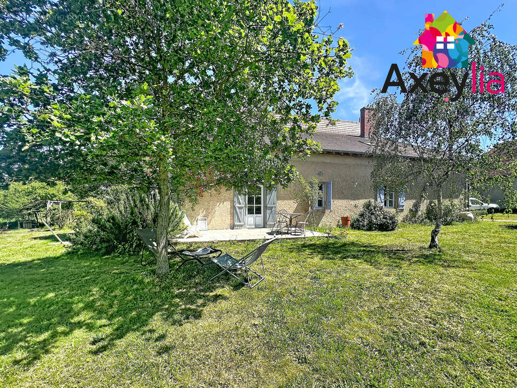 A vendre - corps de ferme - neuilly-en-donjon - photo 4