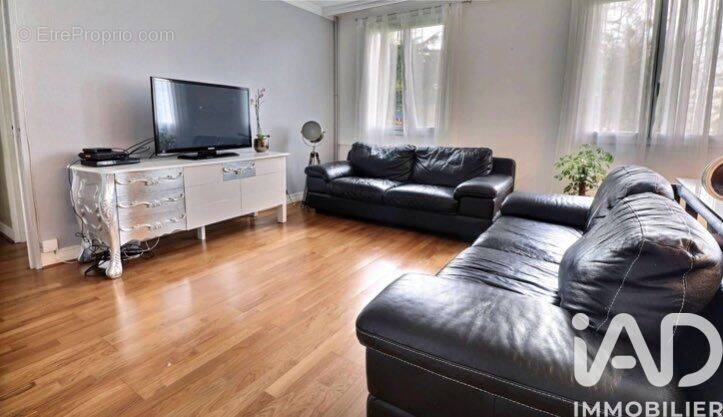 Photo 1 - Appartement à LOUVECIENNES