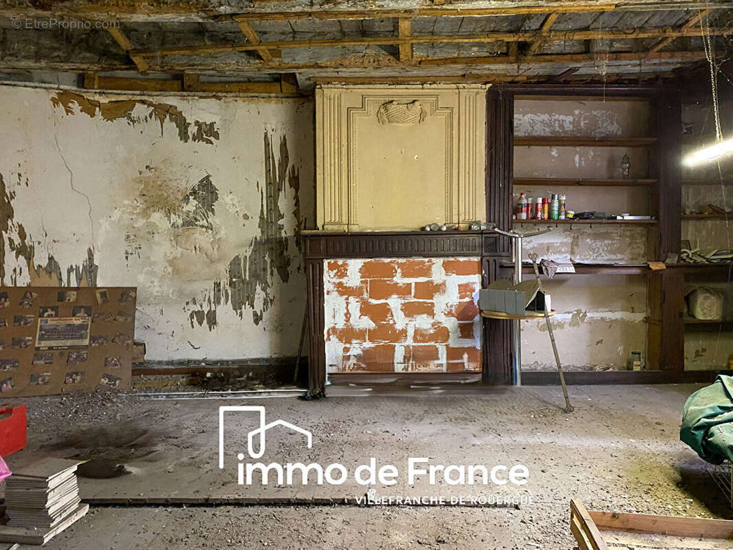 Commerce à VILLEFRANCHE-DE-ROUERGUE