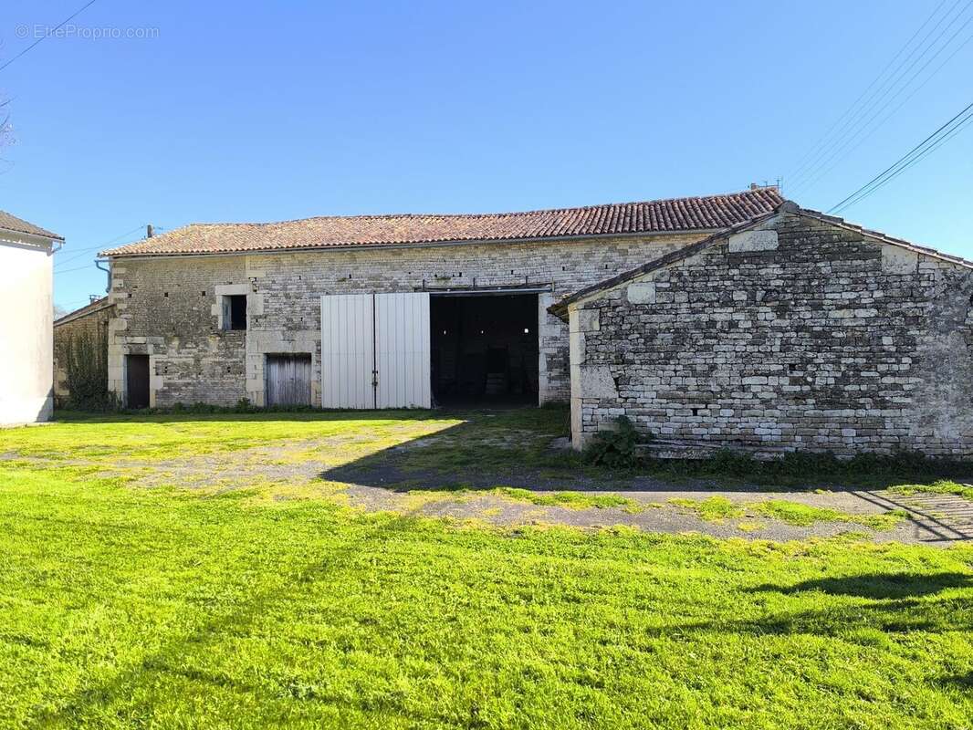 Maison à VILLEMAIN