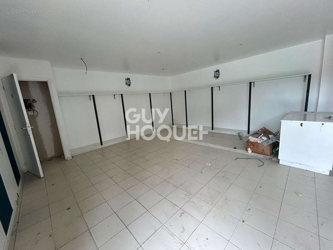 Commerce 177 m² à Cambronne-Les-Ribecourt  - photo 6