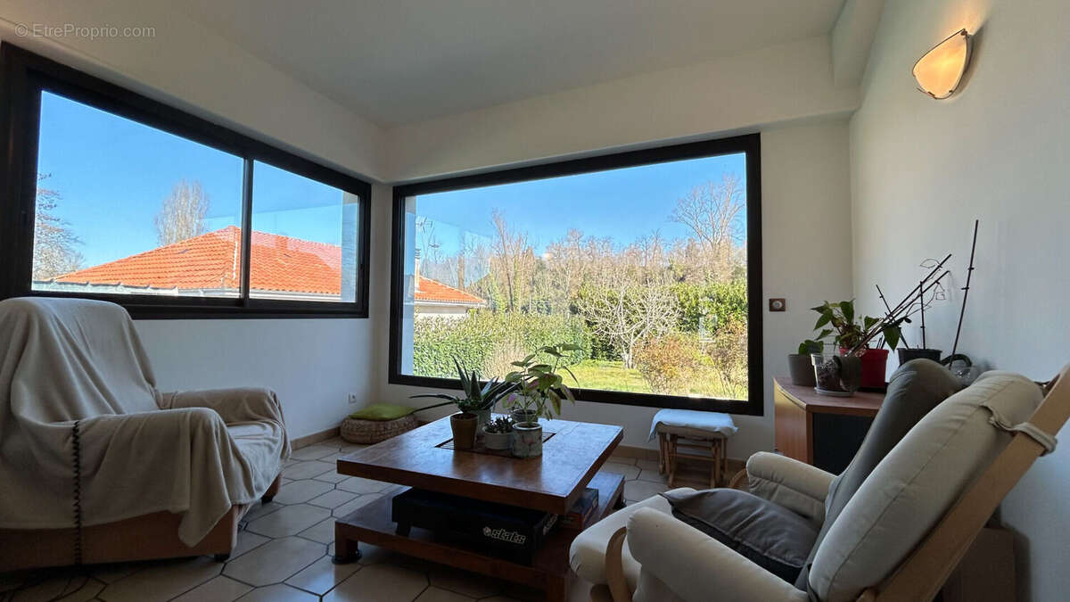 Maison 190 m² à Pau  - photo 2