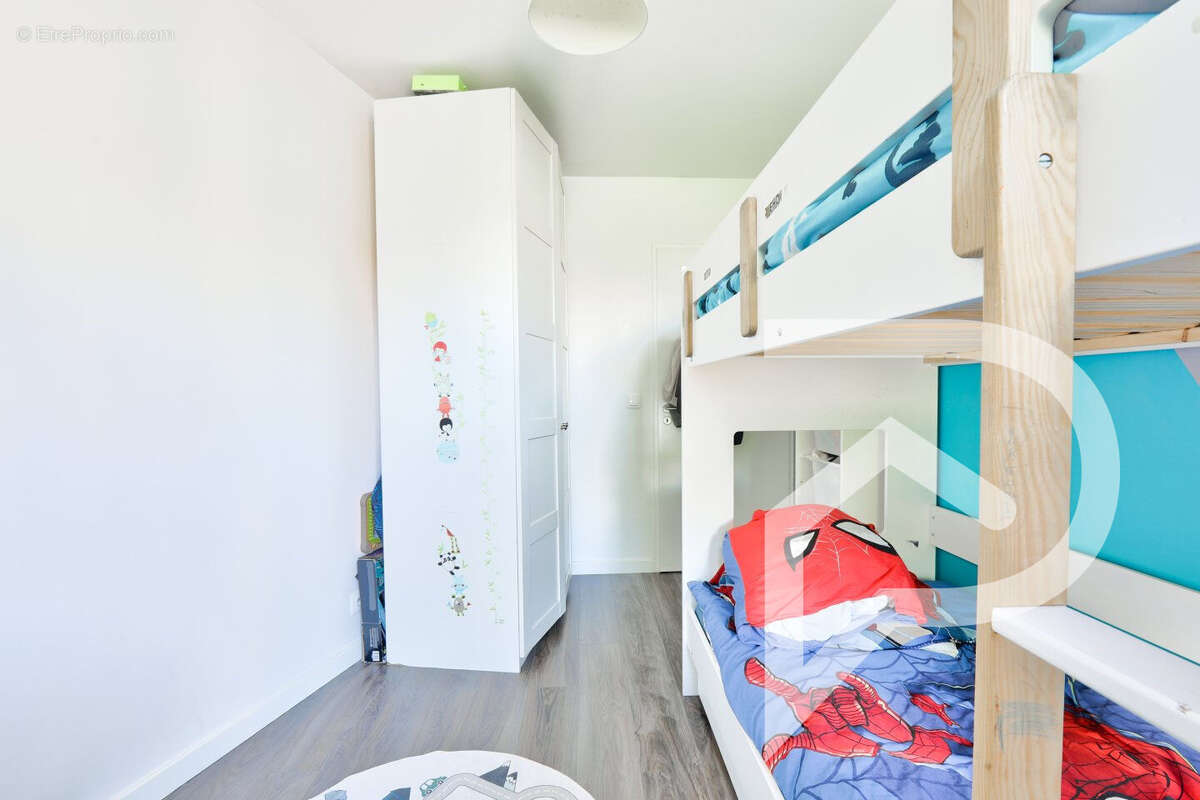 Appartement à IVRY-SUR-SEINE