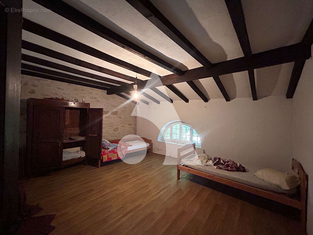 Maison à LAMAGDELAINE