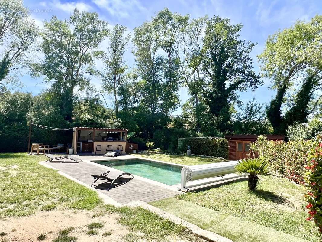 Maison à CAMPS-LA-SOURCE