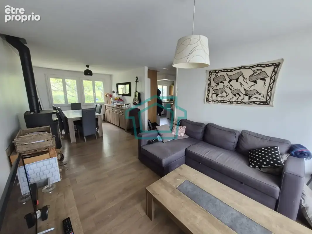 Maison 5 pièces, élevée sur 502 m2 de terrain proche Montfort l'Amaury - photo 2