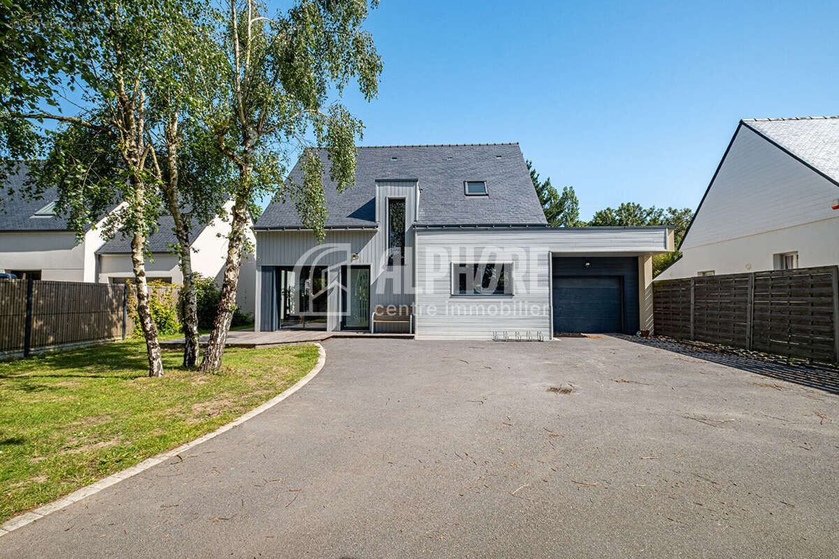 Maison RT2012 en classe A ,de 4 chambres - Garage  sur 1105m² de terrain - photo 3