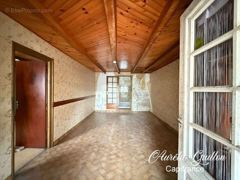 Longère 250 m2 avec annexes, parc boisé & puits – fort potentiel – buléon - photo 3