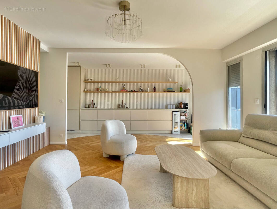 Appartement à MARSEILLE-8E