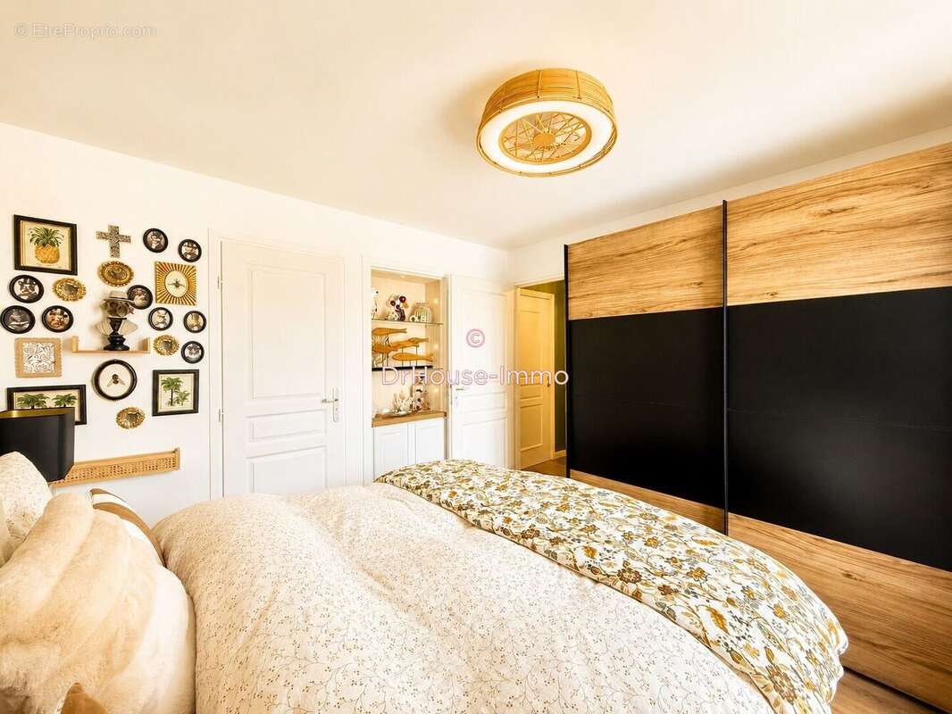 Appartement à MOUANS-SARTOUX