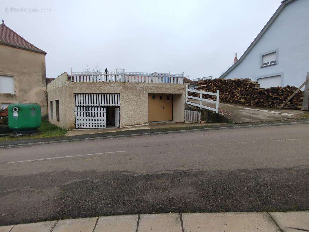 Autre à CHAUX-LES-PORT