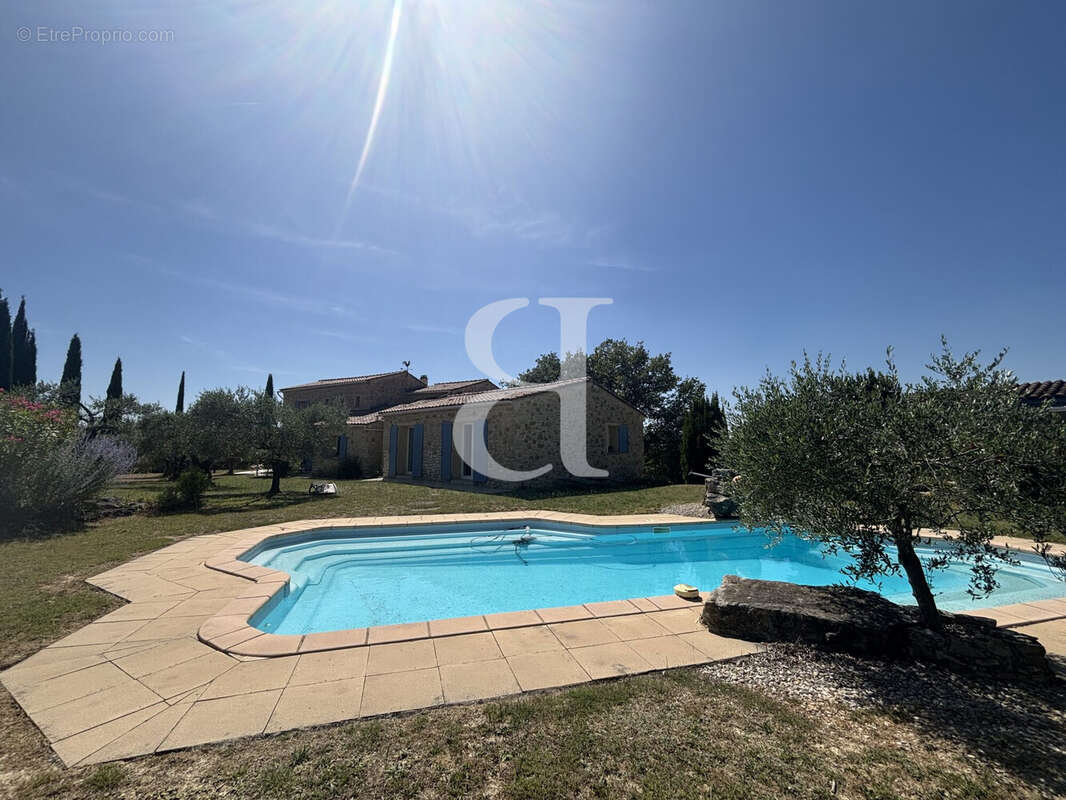 Maison à VAISON-LA-ROMAINE