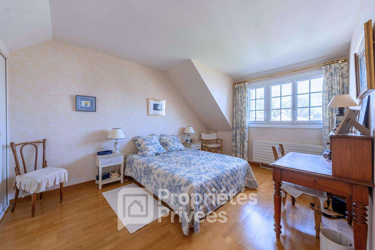 Maison à LIMOURS
