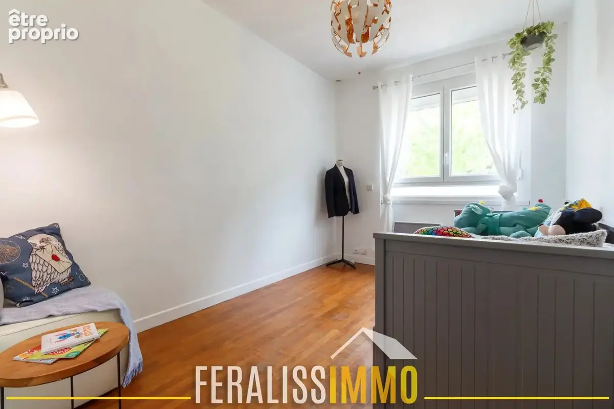 Agréable maison familiale sur sous sol total - photo 15