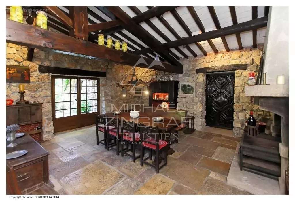 Maison à AURIBEAU-SUR-SIAGNE