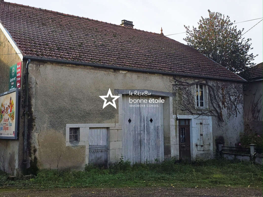 Maison à NEUILLY-L&#039;EVEQUE