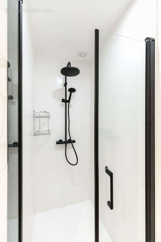 Appartement à MARSEILLE-6E