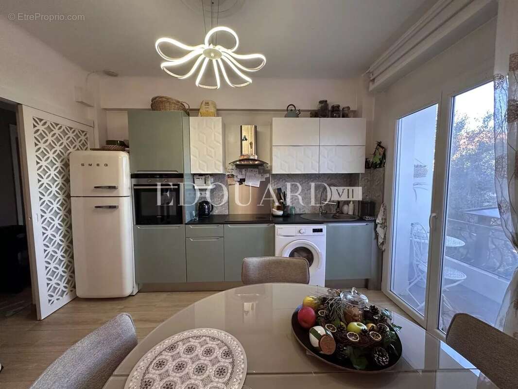 Appartement à ROQUEBRUNE-CAP-MARTIN