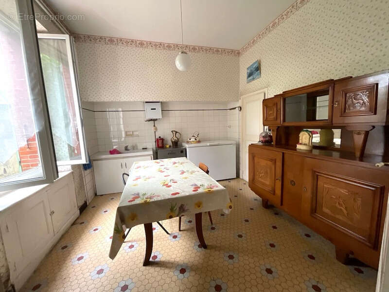 En exclusivité  Maison à vendre 9 pièces LABRUGUIERE (81) - photo 6