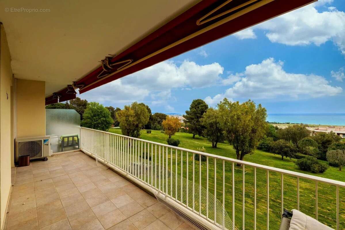 Appartement à CAGNES-SUR-MER