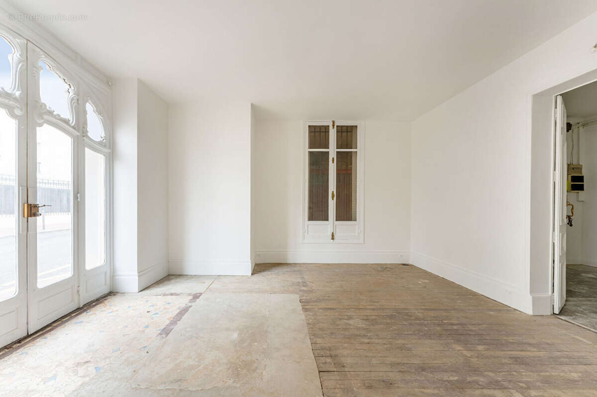 Maison à CHARENTON-LE-PONT