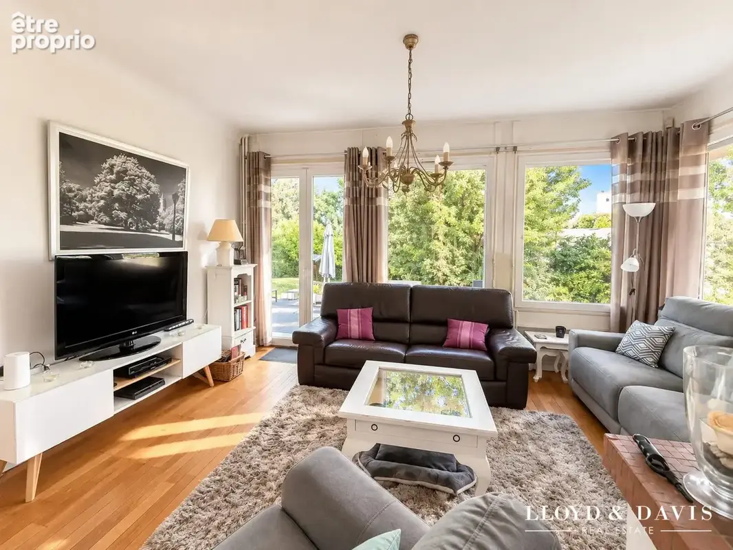 Maison 5 pièces 122 m² à vendre à Verneuil-En-Halatte (60550) - photo 4